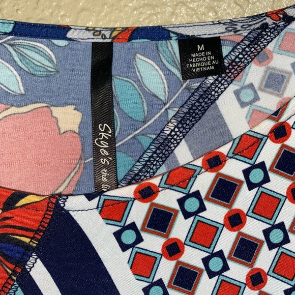 Skyes The Limit Floral Striped Blouse - Picture 2 of 4